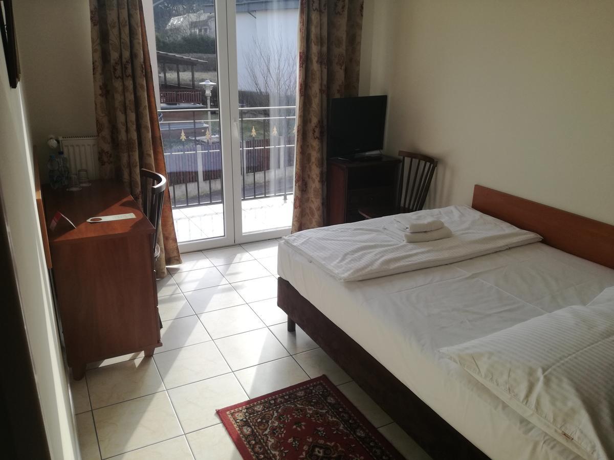 Villa Minerva Zielona Gora  Ngoại thất bức ảnh